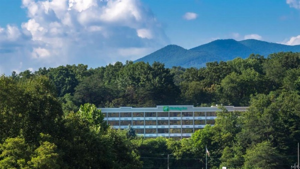 Holiday Inn Asheville East-Blue Ridge Pkwy, an IHG Hotel image 18
